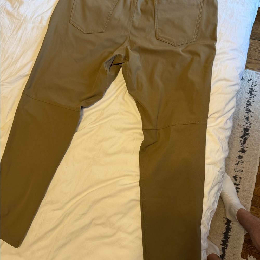 Lululemon Men’s ABC Classic-Fit 5 Pocket Warpstreme Pant 38Wx32L